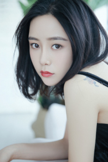 女朋友的丰满吗米